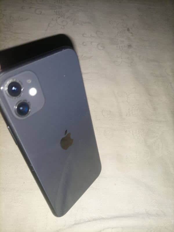 IPHONE 11 FU 64 0