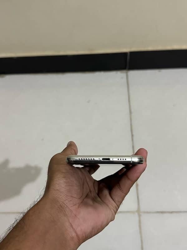 Iphone 11 pro max 256gb Pta approved 6