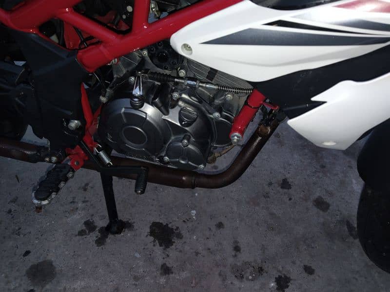 Benelli TNT 150i 2022 model Punjab number lush condition exc possible 6