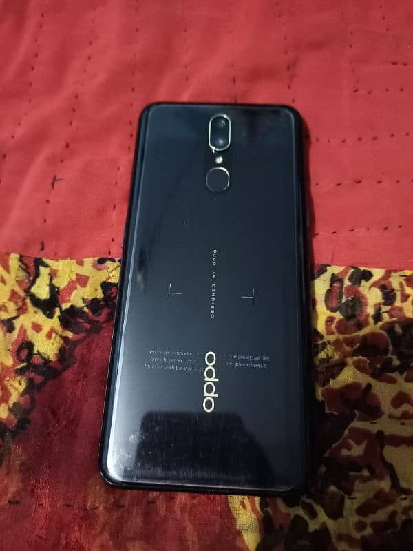 OPPO F11 0