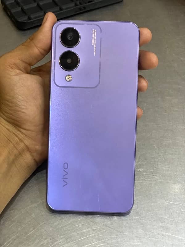 vivo y 17s 3