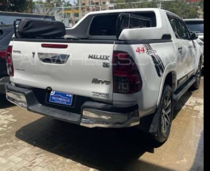 Toyota Hilux Revo 2017 6