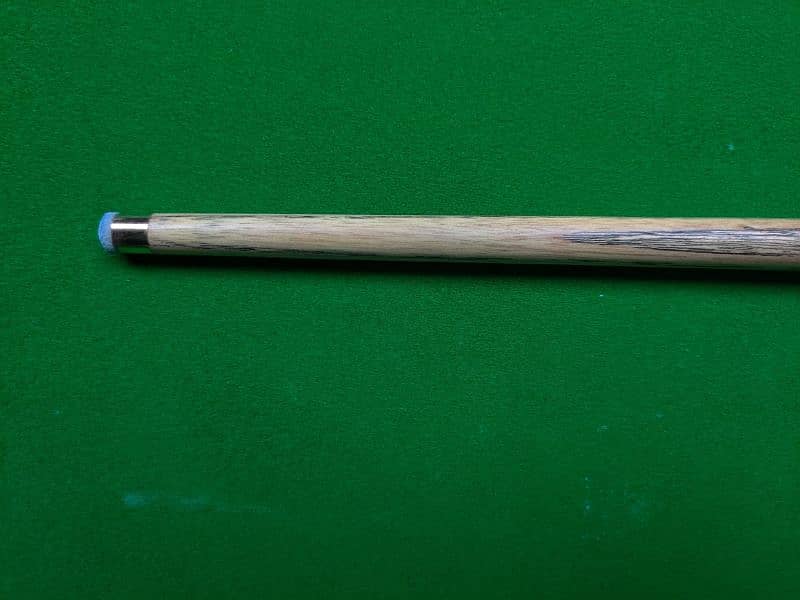 LP Golden Elephant Snooker Cue 2