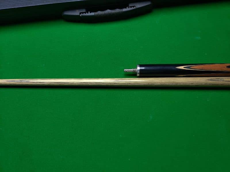 LP Golden Elephant Snooker Cue 4