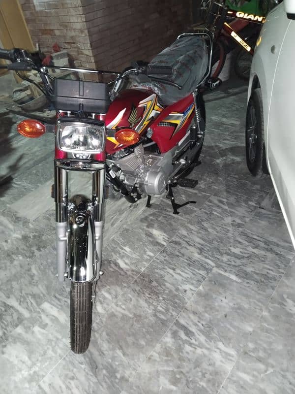 Honda 125 2025 model zero metar condition 1