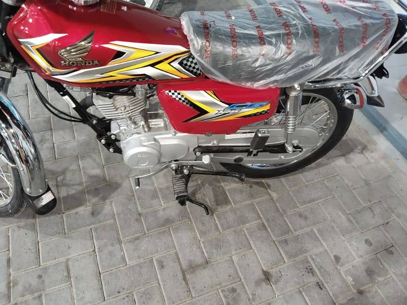 Honda 125 2025 model zero metar condition 3