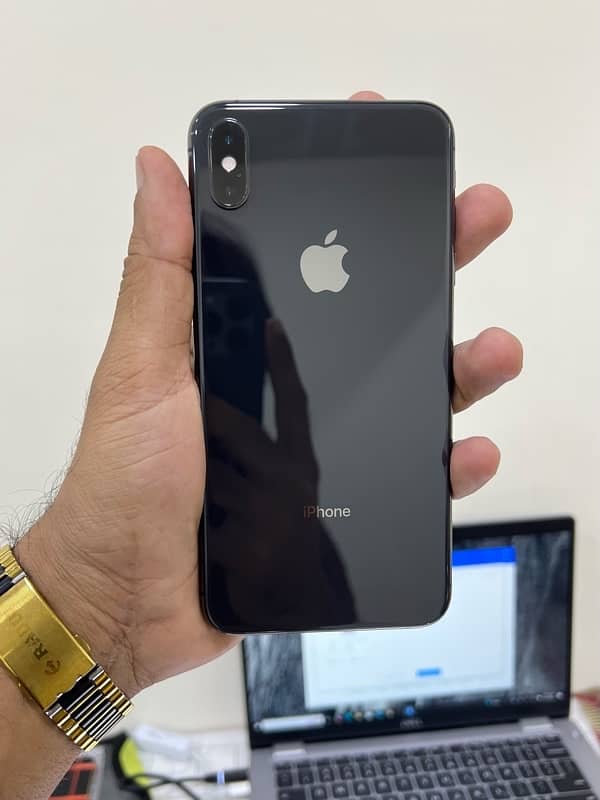 iPhone XS Max Dual Sim PTA Water Pack 0