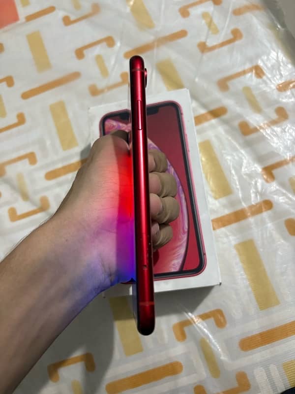 IPHONE XR 64GB 3