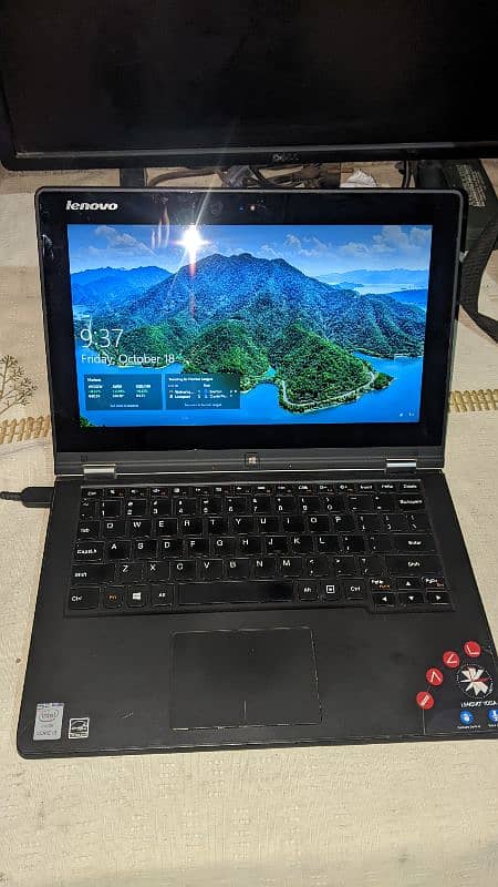 Lenovo Yoga 2 10/10 condition for sale 0