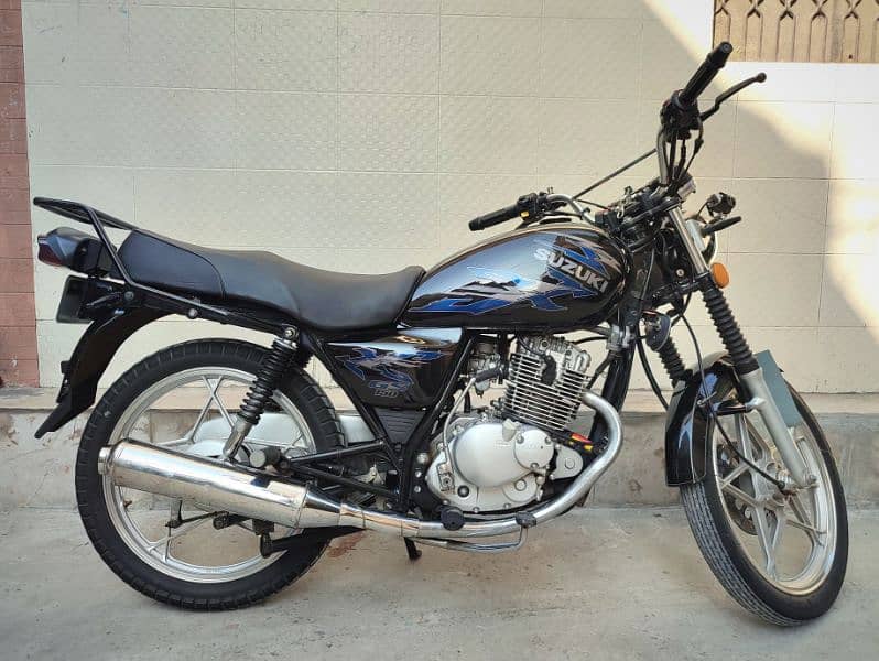 Suzuki GS 150 SE 1