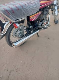 Honda 125CG baik FOR sale condition Is new all okqtsaap 03244025537