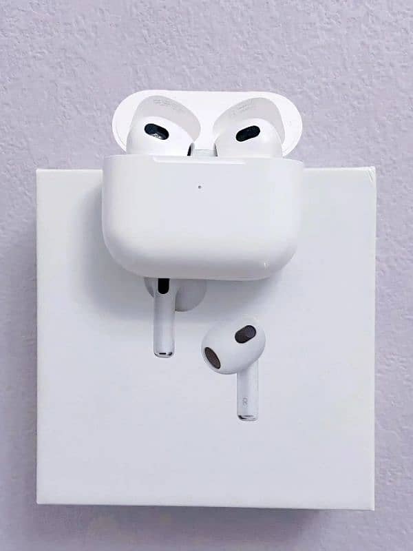 Apple Airpods Pro (3rd generation) 1