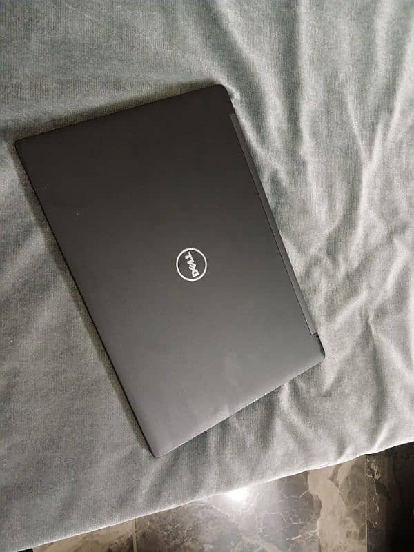 Dell latitude 7280 i5 6th generation 8/128GB SSD 0