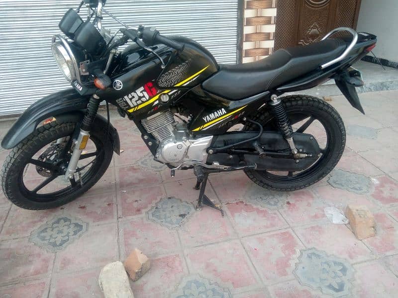 Yahama YBR 125G 2