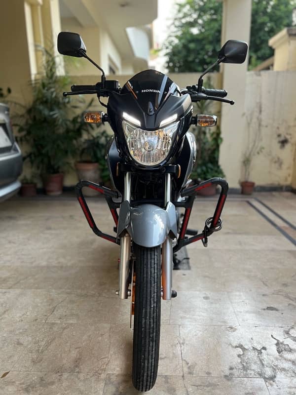 Honda CB 150F 5