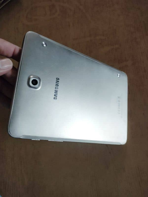 Samsung galaxy Tab S2 9.7 Inch 3Gb ram 32 1