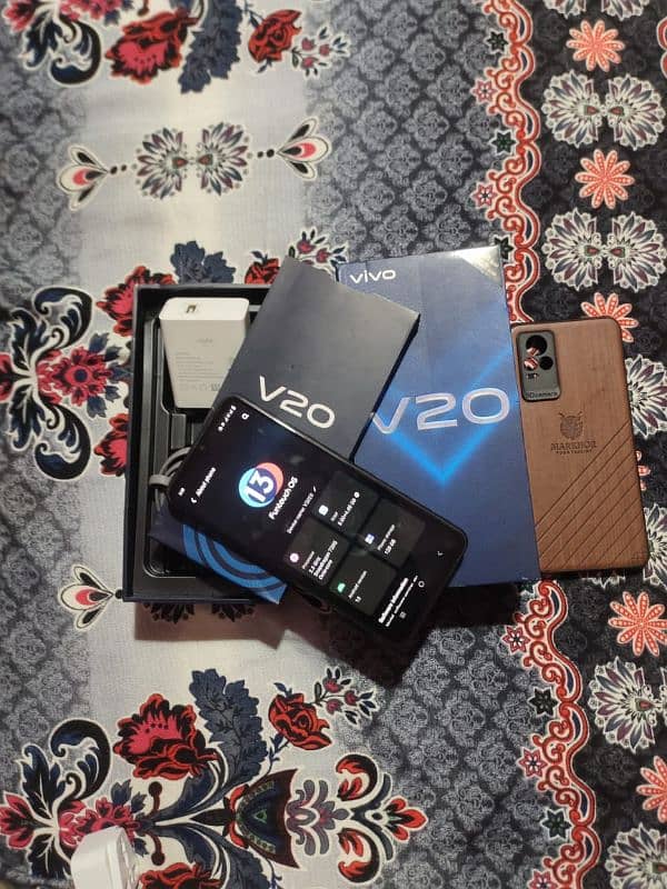 Vivo v20 with box +33w charger officil pta approve exchange possible 1