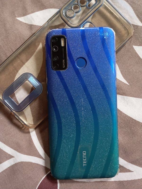 Tecno Spark 5 Pro 0