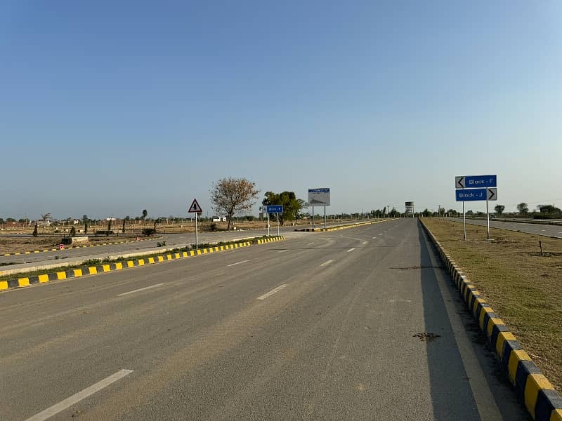 Prime Location 10 Marla M Block Plot For Sale In Jinnah Sector LDA City Lahore 2