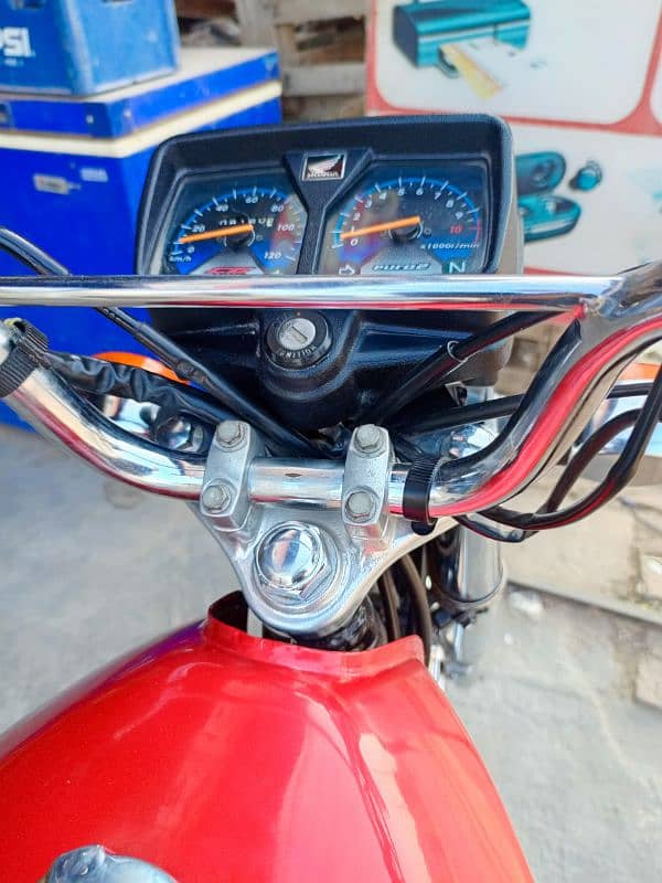 Honda Self start 23 model fresh condition bike 03446464638 03027125724 3