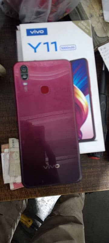 vivo y11 3gb ram 32 rom 3