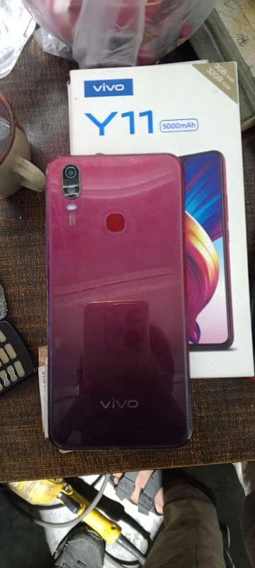 vivo y11 3gb ram 32 rom 4