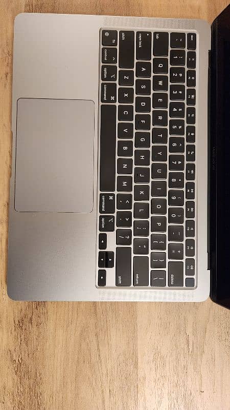 2020 M1 Macbook Air 16GB/256GB 1