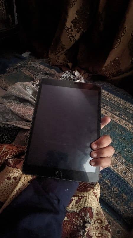 ipad 8th genretion 128 gb 1