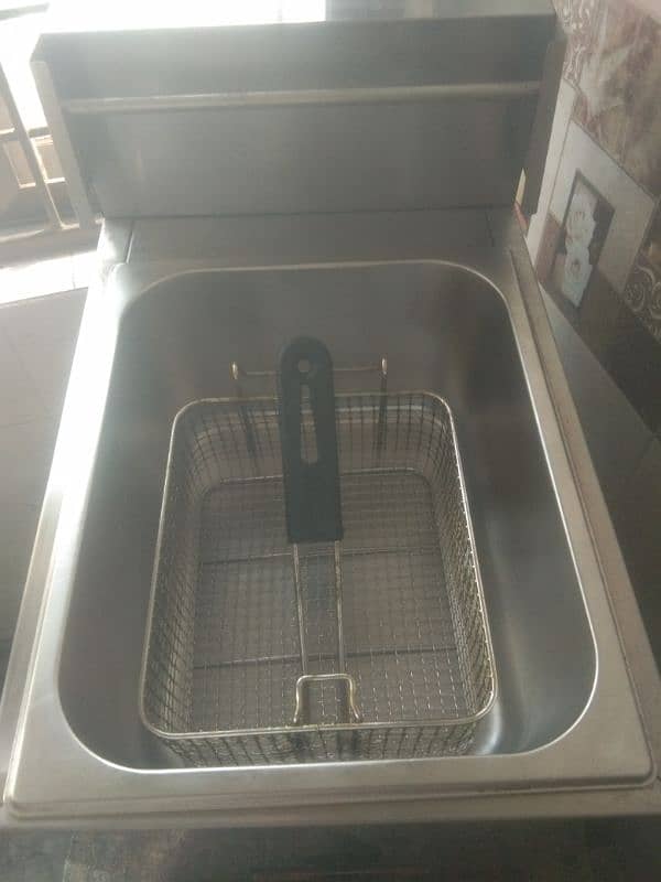 Fryer New table top Gas stove 8ltr for sale 1