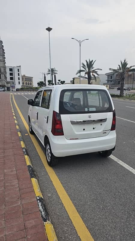 Suzuki Wagon R 2019 3