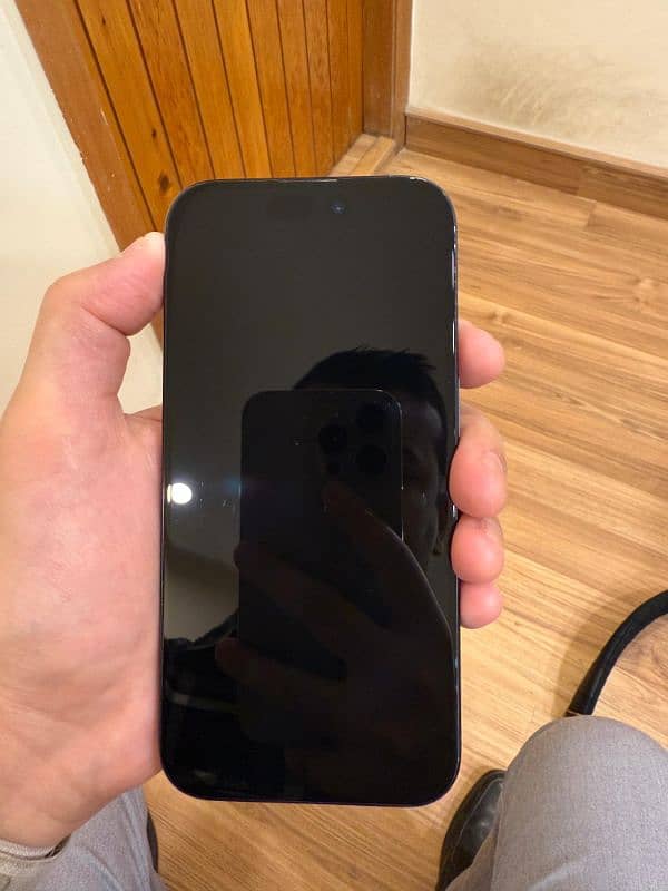 Apple iPhone 15 pro , 512GB , PTA Approved Excellent condition 1