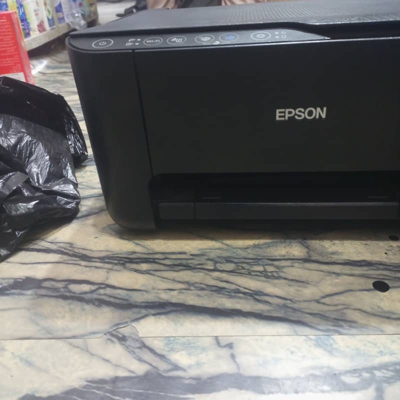 Used Epson color printer 3150 with WI-FI. 0