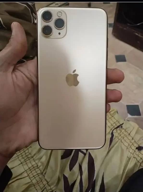 I phone 11 pro max non pta condition 10/10 0