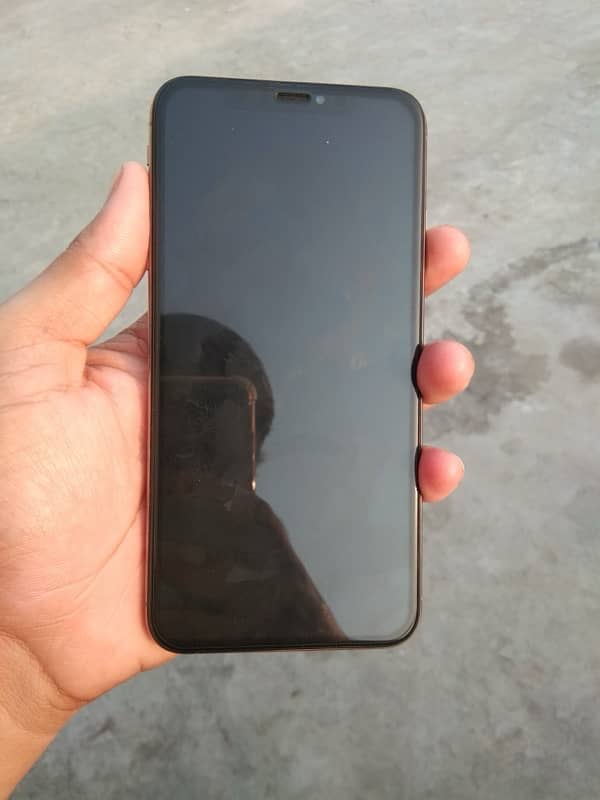 iphone XSMAX All sim working { Exchange available } 0