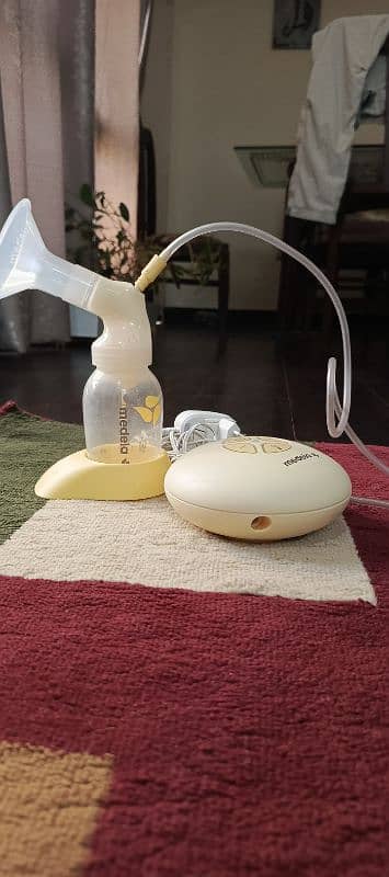 Medela Swing Branded Electric Breasts pump 5