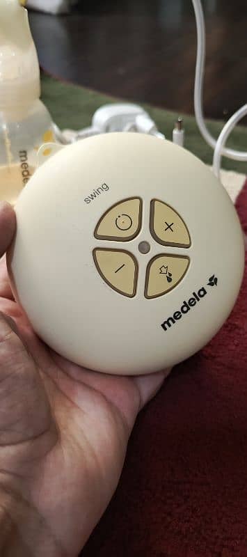 Medela Swing Branded Electric Breasts pump 7