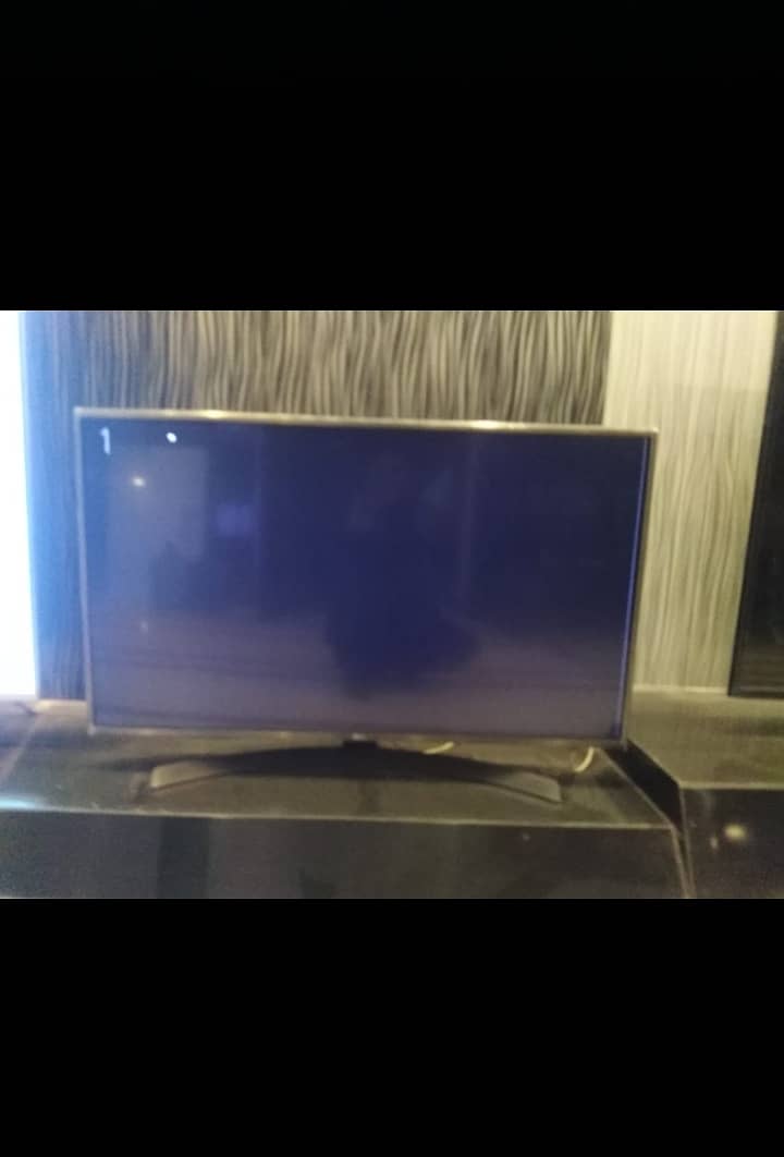 43 inch Original LG smart LED TV available on discounted rate 0