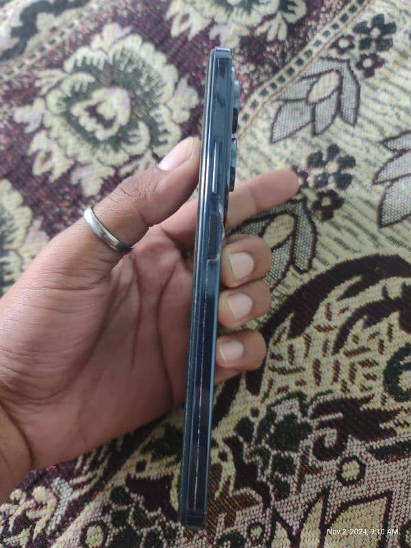 infinix hot 40 pro 1