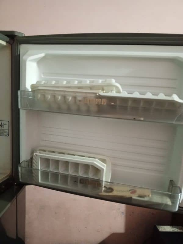 dawlance refrigerator 4