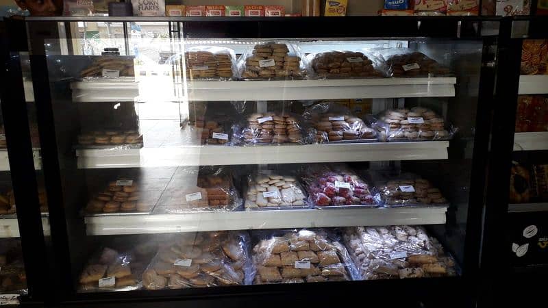 Bakery Display counters & Salad Bar 3