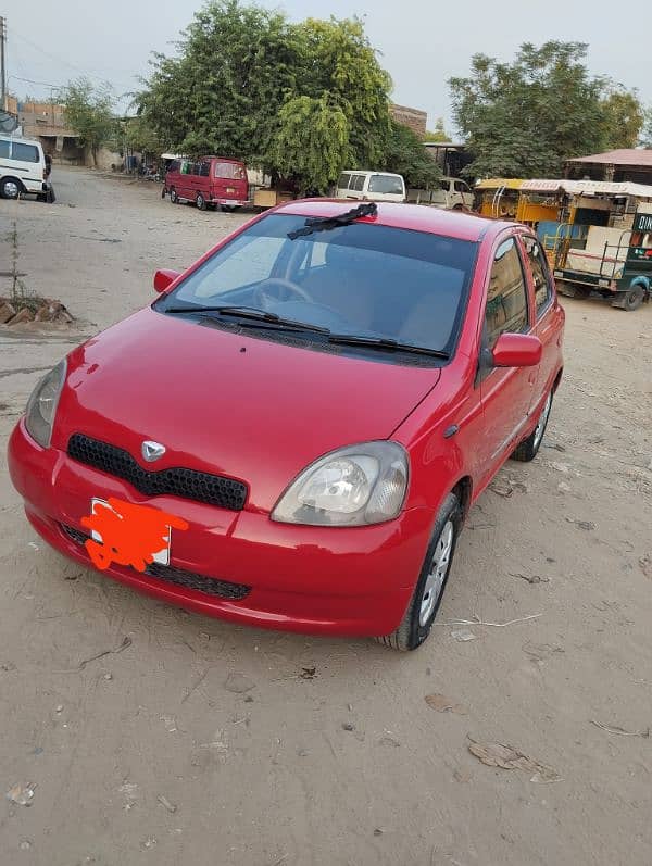 Toyota Vitz 2000 1