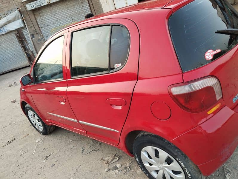 Toyota Vitz 2000 7