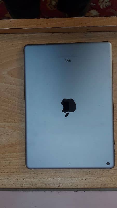 Apple iPad 6th generation 2