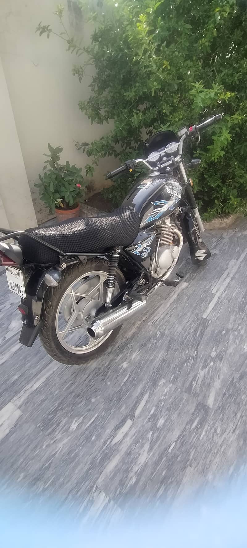 Suzuki GS 150 2022 5