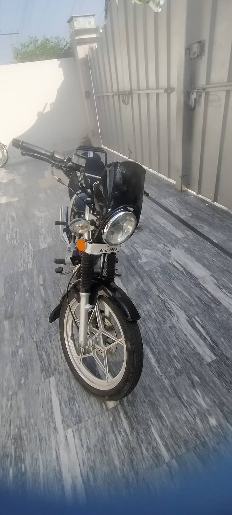 Suzuki GS 150 2022 4