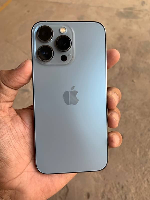 Iphone 13 pro Factory unlocked 4