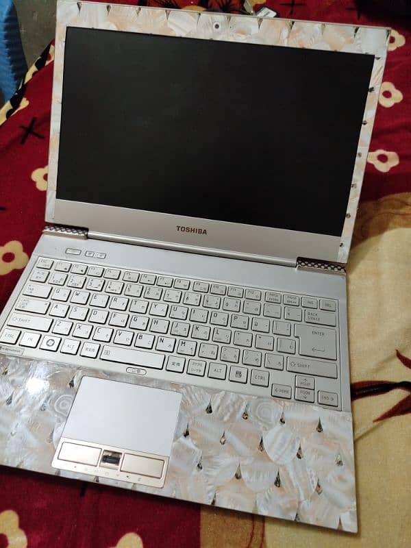 Toshiba Dynabook R632 Core i5 3rd Generation Laptop 3