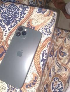 iphone 11 pro 4 64GB