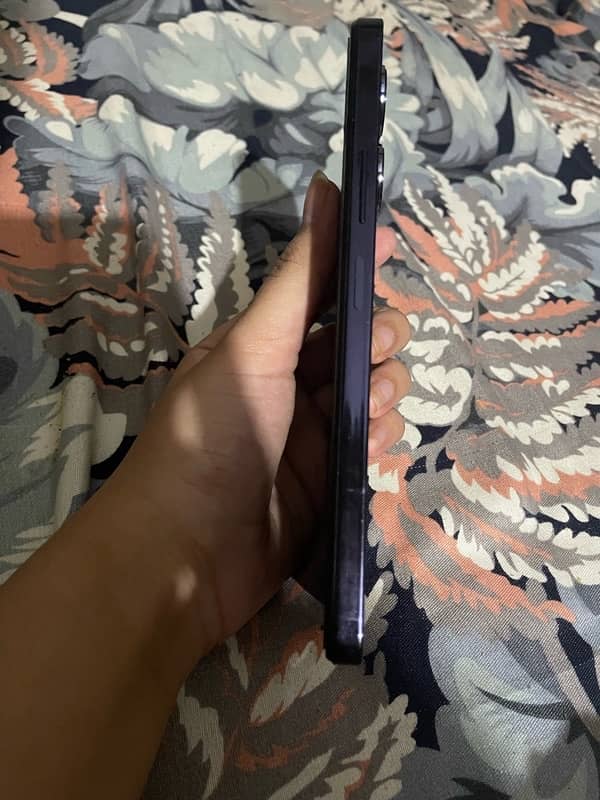 infinix note 30 8/256gb almost 1 year used 2