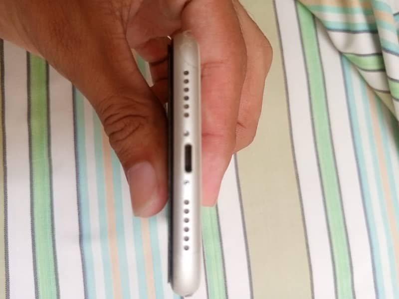 IPhone 11 JV Non-PTA 10/10 Condition 6